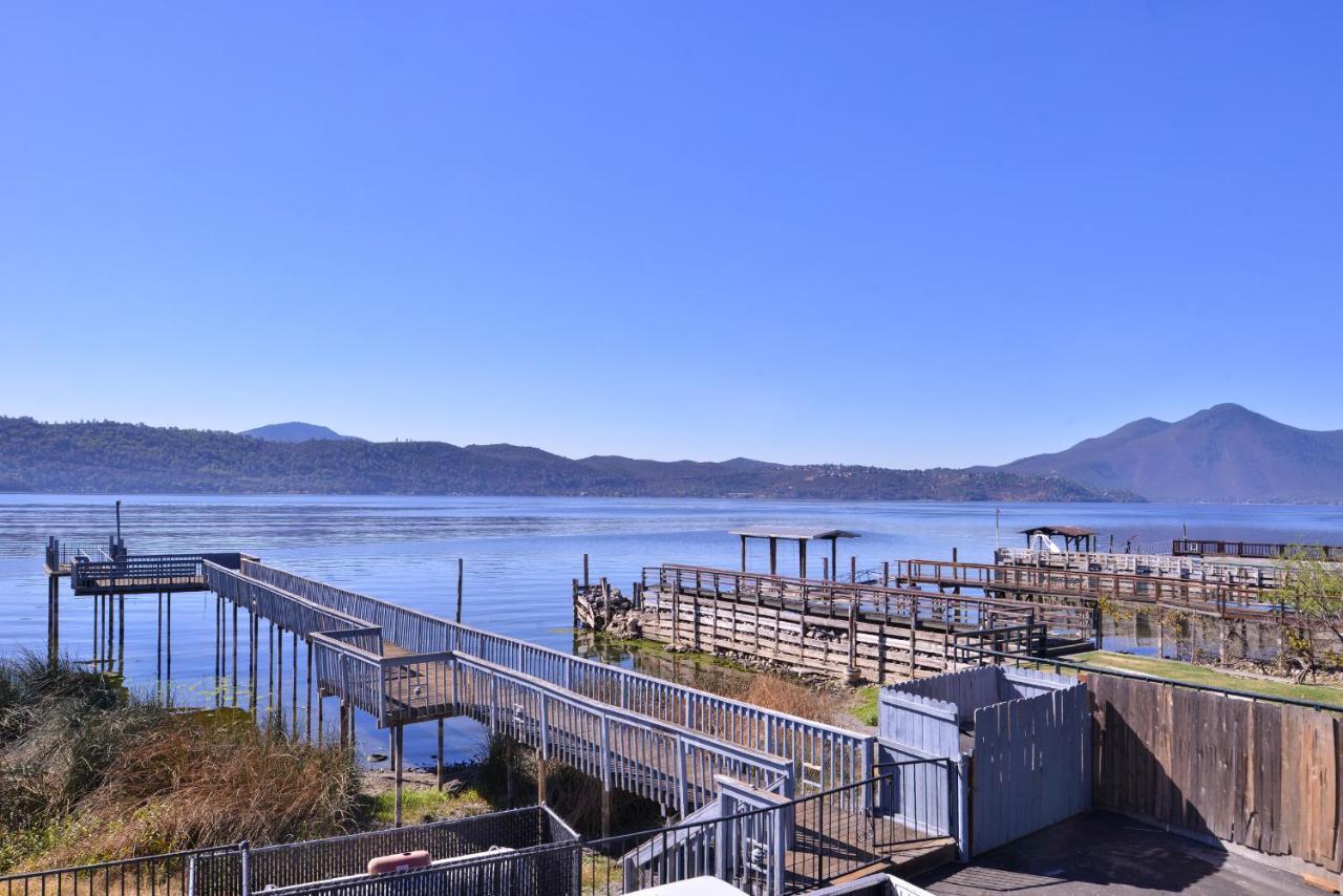 Americas Best Value Inn And Suites Clearlake Esterno foto